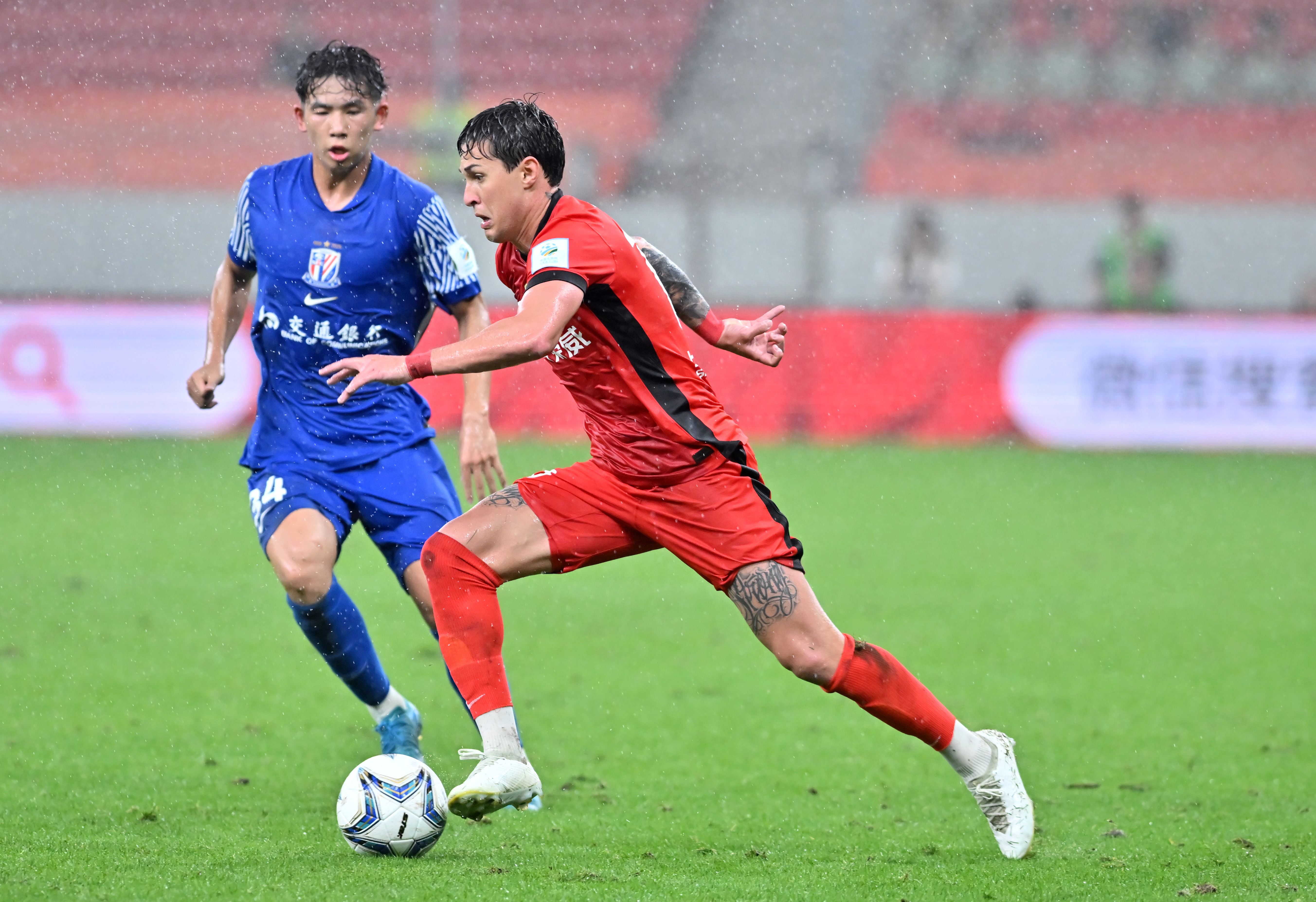 国际比赛日浙江队备战足总杯,战术微调细节曝光,更衣室稳定,球队文化再被提及的简单介绍 国际比赛日浙江队备战足总杯,战术微调细节曝光,更衣室稳定,球队文化再被提及的简单介绍