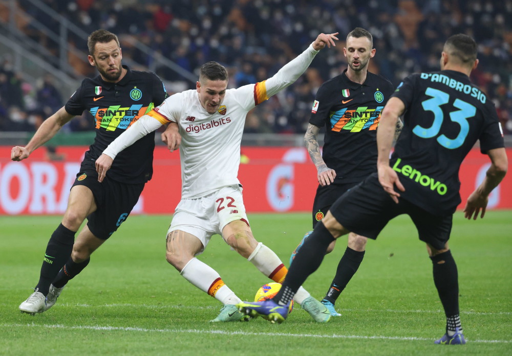 法兰克福内部会议纪要流出：赛前远射贴柱；意大利杯使命明确；球队文化再被提及的简单介绍