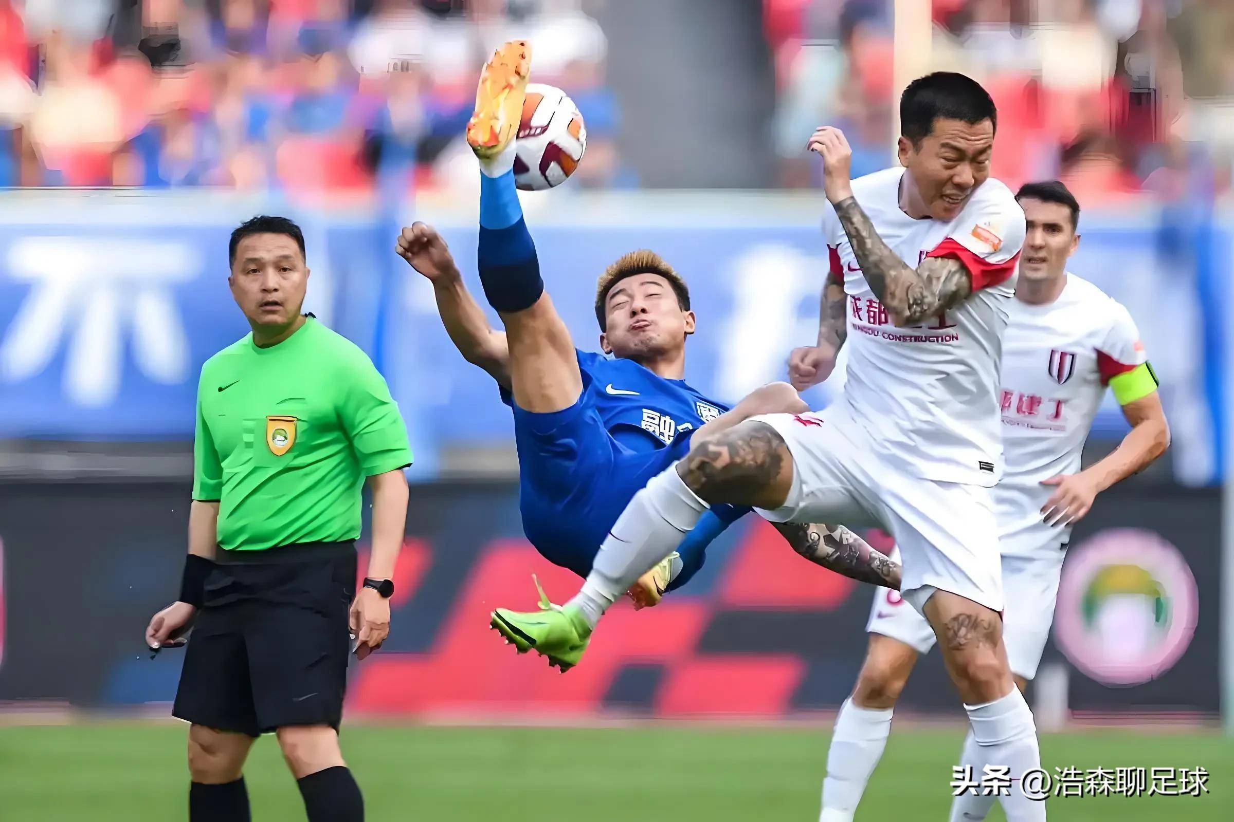 关于今晨亚冠传出新动向，武汉三镇再遭质疑，管理层表态：悬念犹存，轮换策略成焦点的信息